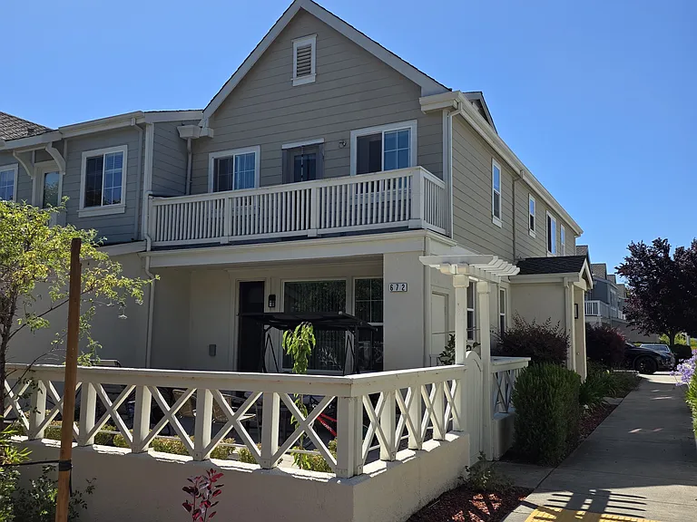 672 Casella Way — Photo 15