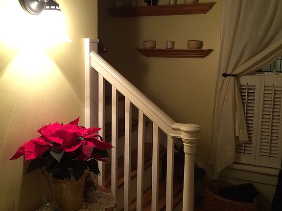 Bannister on stairs to 2nd