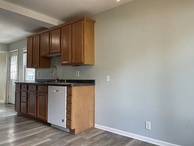 2925 Stevens St — Photo 11