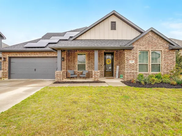 1205 Rushmore Dr, Burleson, TX 76028