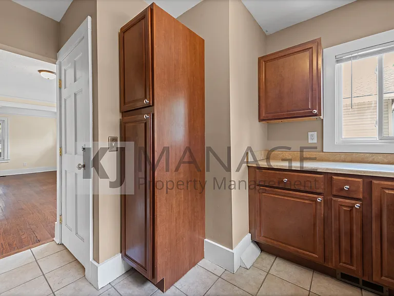 217 E Drayton St #1 — Photo 4