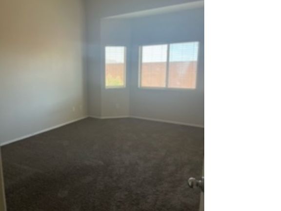 5th image of 2864 N Taylor Ln