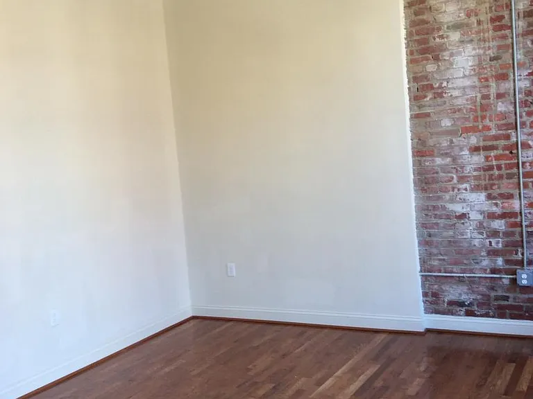 311 W Baltimore St #5 — Photo 20