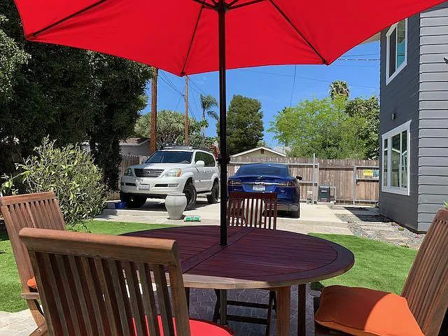 3154 Grape St — Photo 16