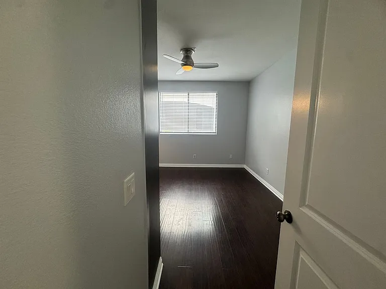 555 Maine Ave #330 — Photo 15