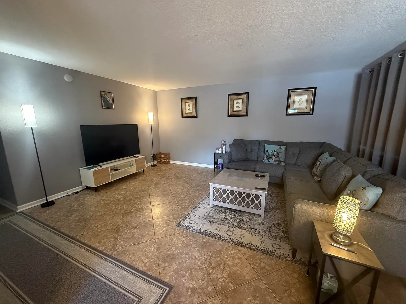 2 bed, 2.0 bath, 880 sqft, $1,800 — Photo 3