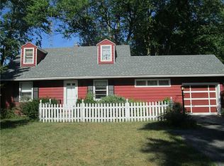 108 S 6th St, Waterville, OH 43566