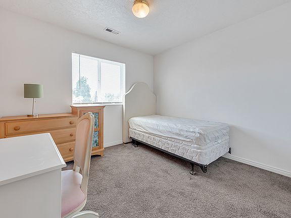 5th image of 734 E 560 N APT 301