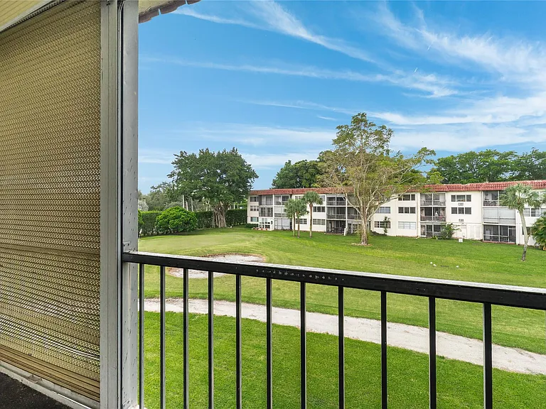 8940 S Hollybrook Blvd #307 — Photo 20