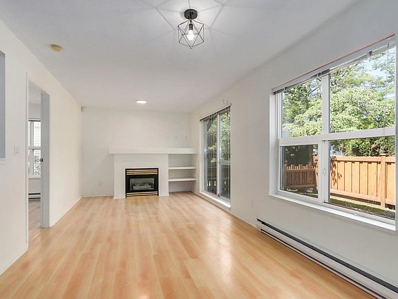 5th image of 7100 Lynnwood Dr #28