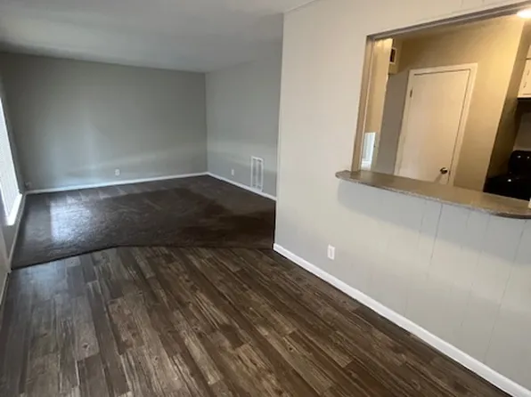 3233 S Staples St APT 3, Corpus Christi, TX 78411