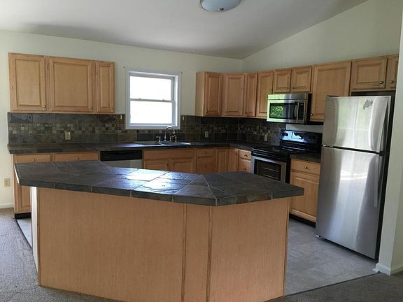 3rd image of 1131 Fitzlee St
