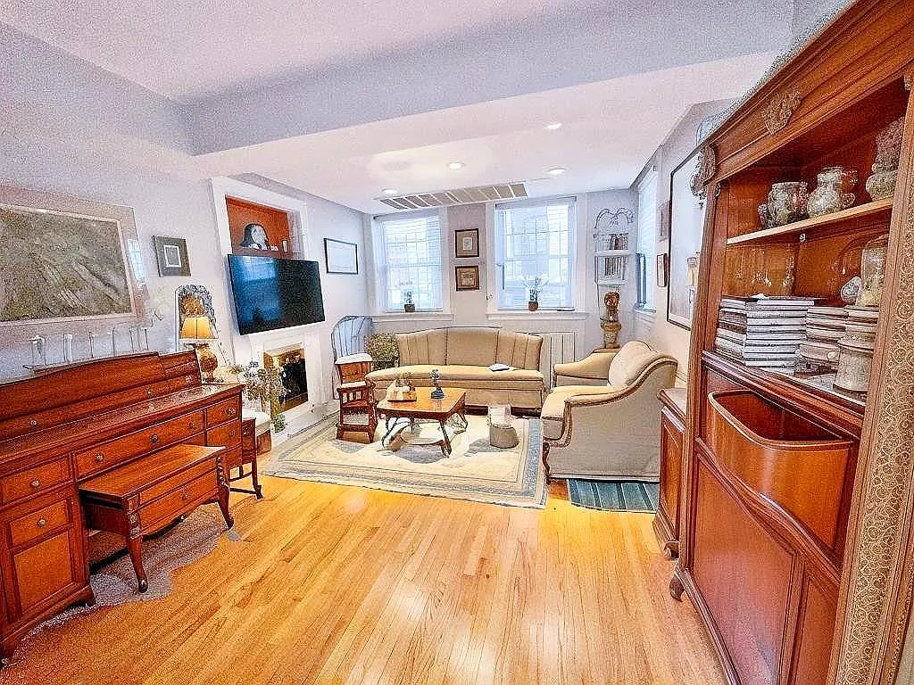 1 bed, $2,600 — Photo 3