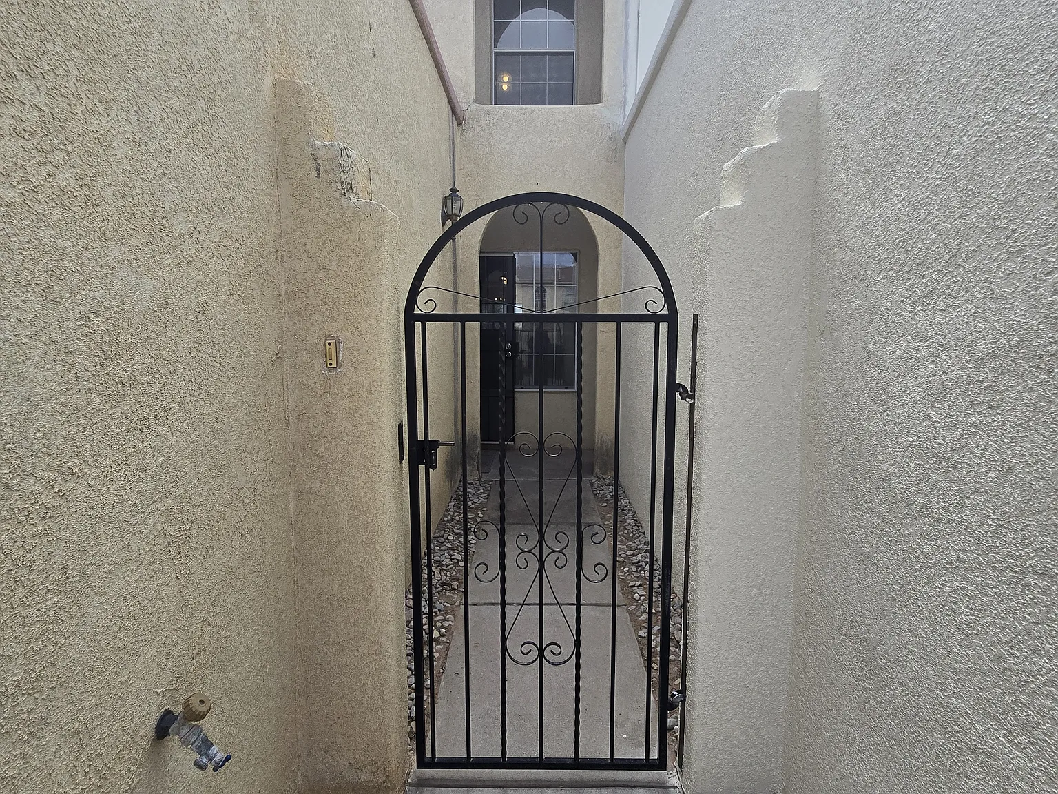 Van Ess Ct, Las Cruces — Photo 2