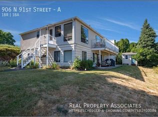 906 N 91st St #A, Seattle, WA 98103