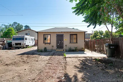 340 Waverly Pl Photo 1
