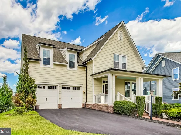 17205 Flatstick Ct, Dumfries, VA 22026