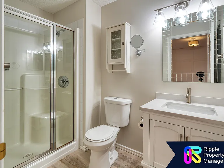 44 Bridlewood Gdns SW — Photo 12