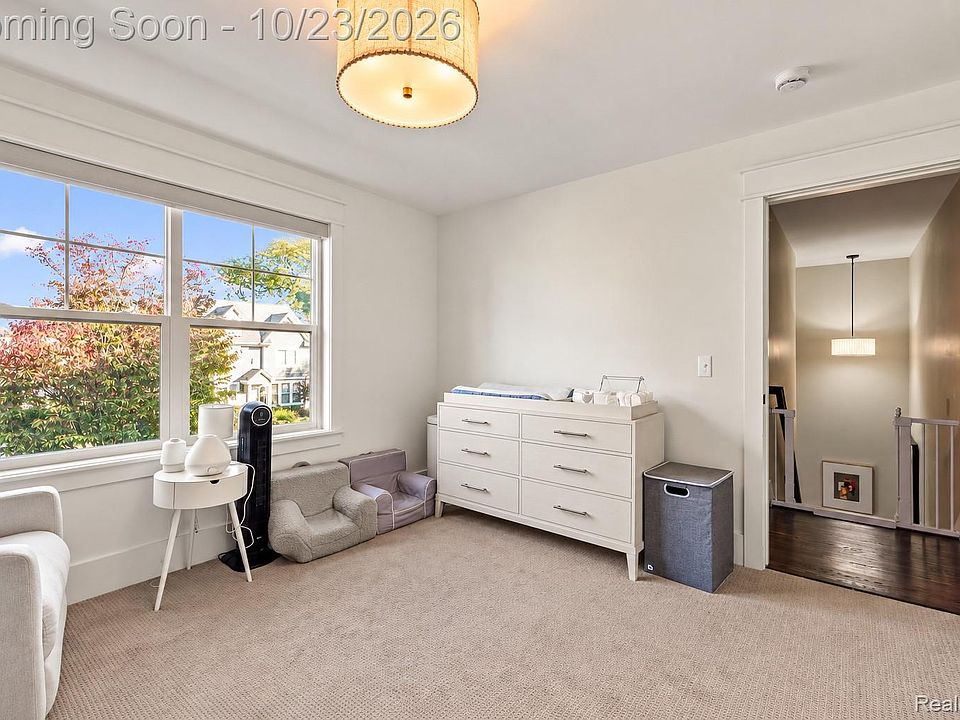 1010 Mclean Ave, photo 23