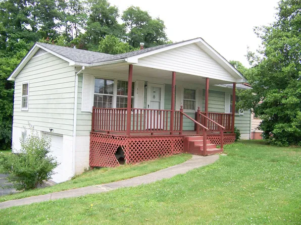 817 2nd St, Mount Sterling, KY 40353
