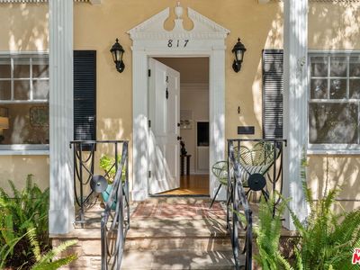 817 6th St APT A, Santa Monica, CA, 90403