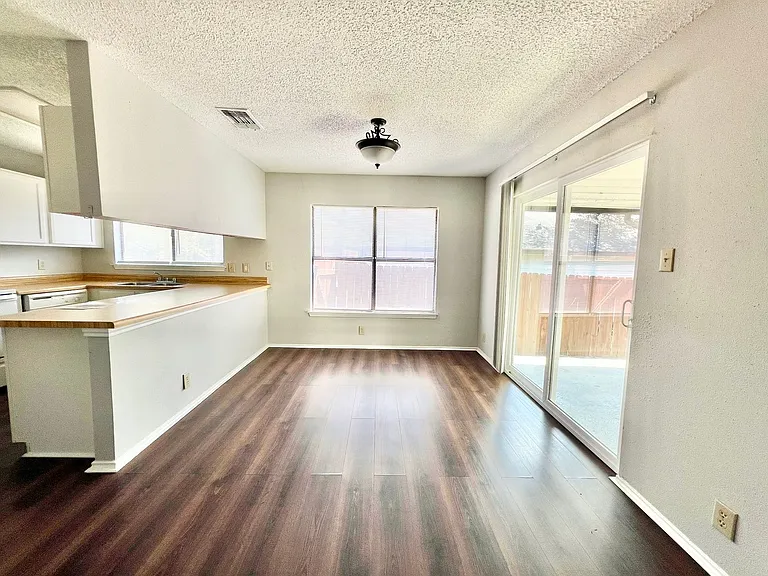 8626 Serene Ridge Dr — Photo 9