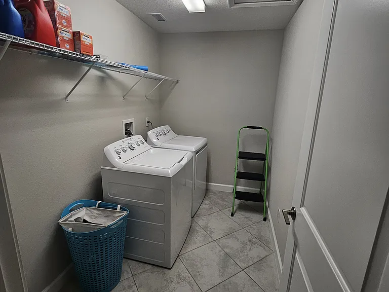 25057 Lambrusco Loop — Photo 57