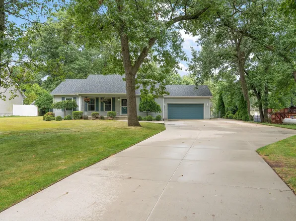 11577 Georgetown Dr, Demotte, IN 46310