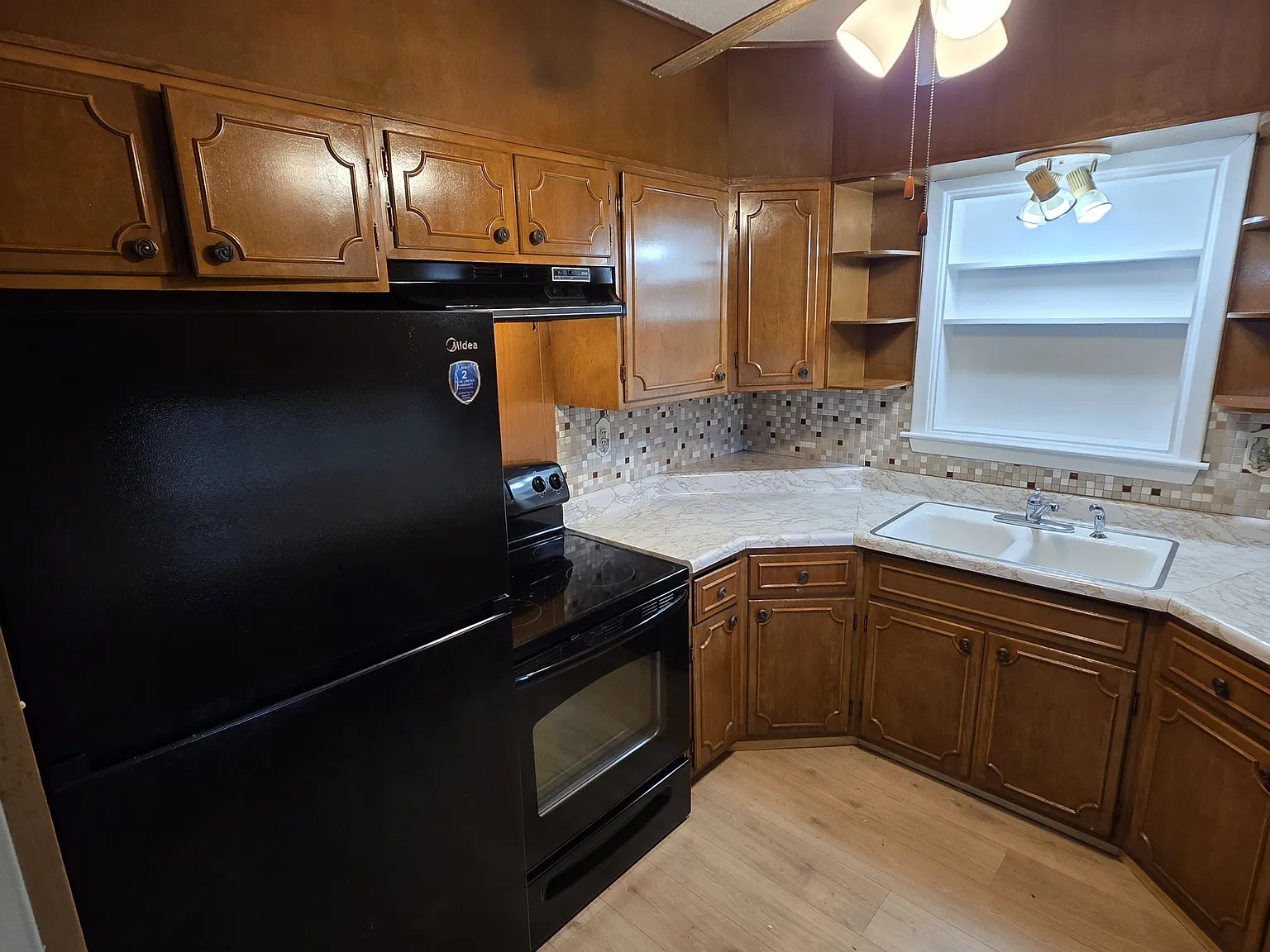  356 Rhode Island Ave 1stFlr 3B/1B Spacious! CatsOK Carpet/Vinyl — Photo 4