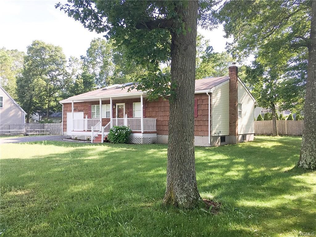 1315 William Floyd Pkwy, Shirley, NY 11967 | Zillow