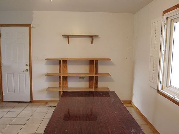 5th image of 551 S Poplar Dr