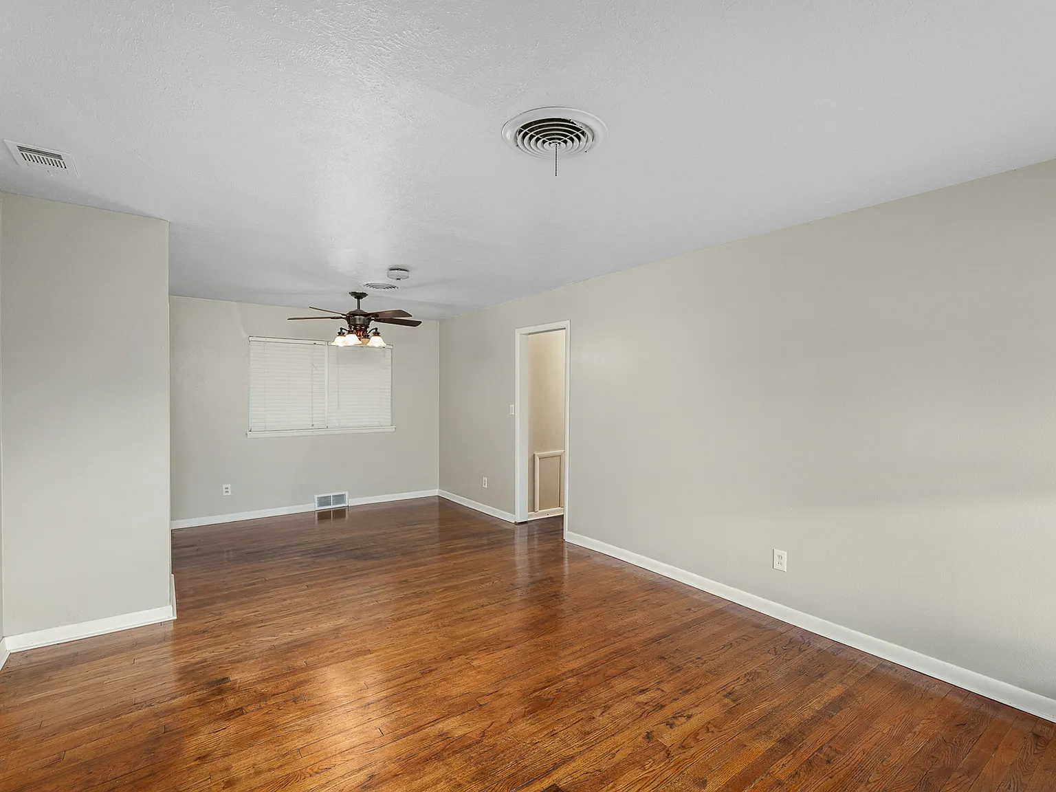 4 bed, 2.5 bath, 1540 sqft, $1,495 — Photo 4