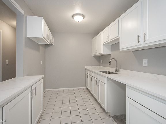 3rd image of 8381 N Akins Rd #H3