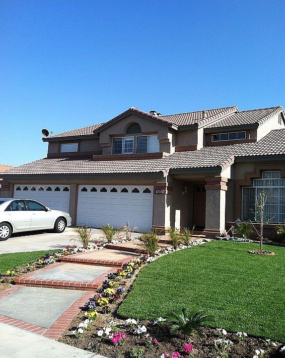 1st image of 2753 W Loma Vista Dr