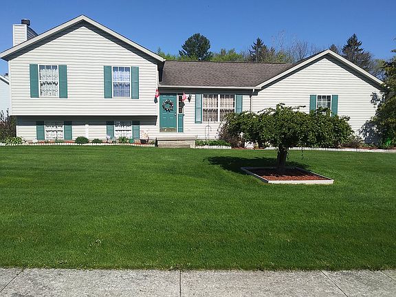 2nd image of 1941 Sunnyview Ln
