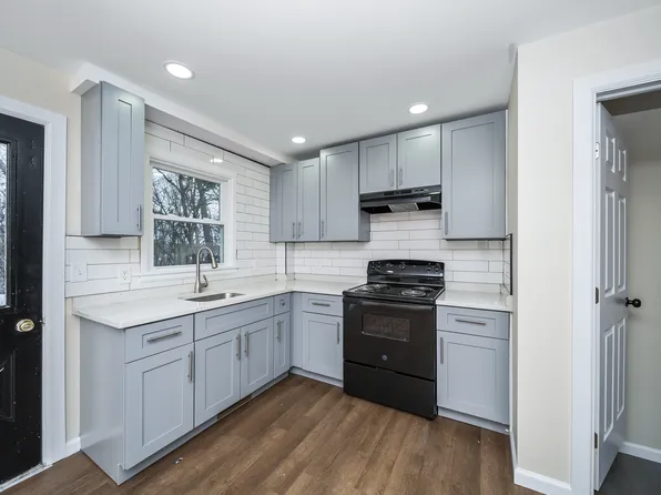 136 Mount Hope Dr, Albany, NY 12202