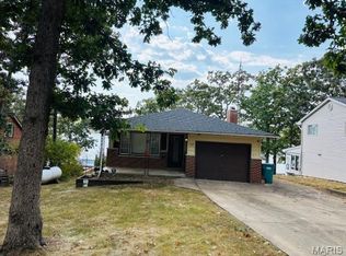 747 Squaw Rd, Cuba, MO 65453