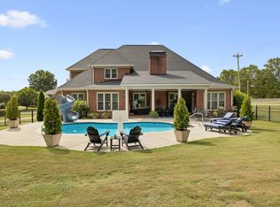 2401 W Clay Dr, Lebanon, TN 37087