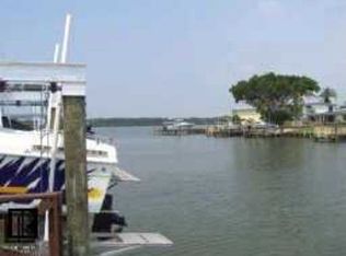 17735 Long Point Dr, Redington Shores, FL 33708