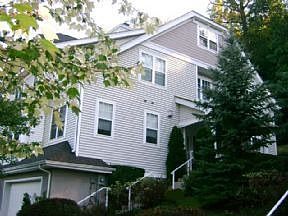 1st image of 69 Briarbrook Dr