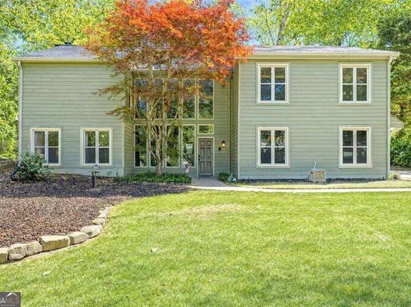 5441 S Lake Dr, Douglasville, GA 30135