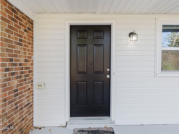 3rd image of 505 Antoinette Drive