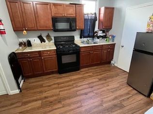 216 Alexander St FLOOR 2, Newark, NJ 07106