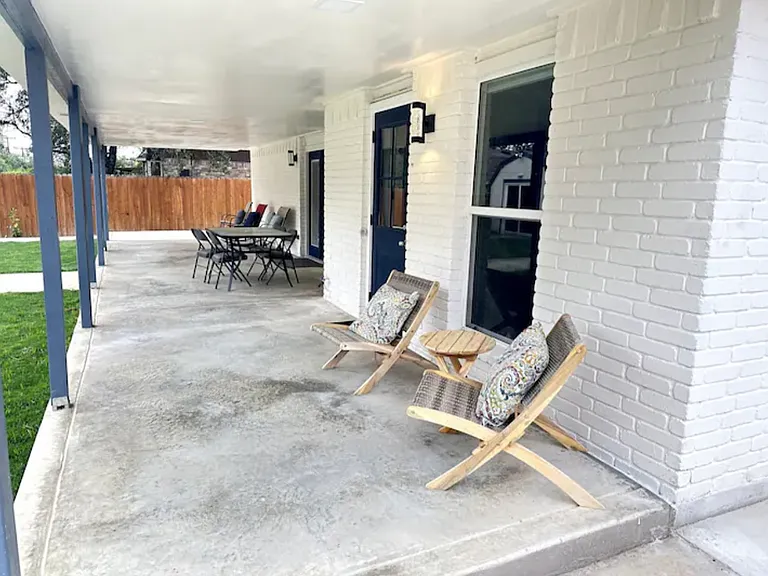 11611 Rousseau St — Photo 31