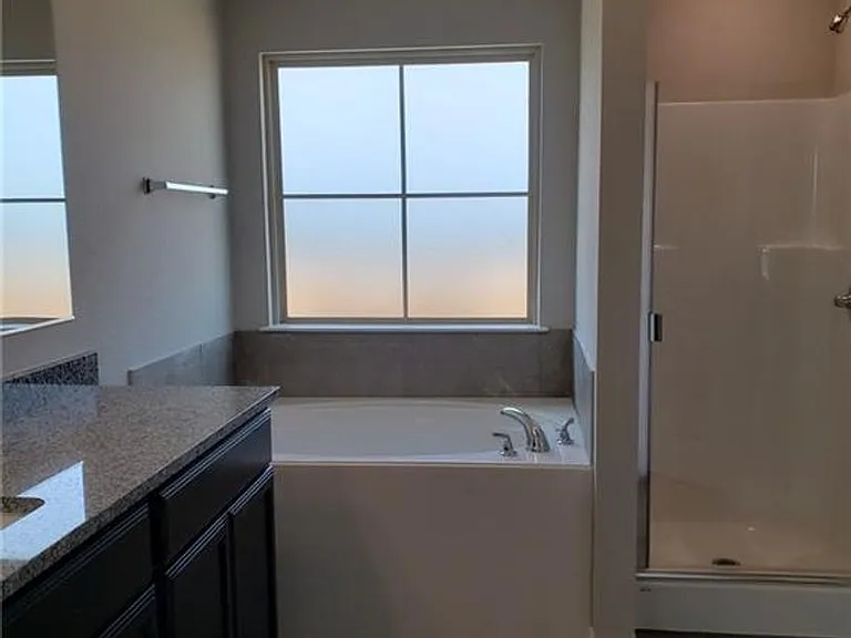 1907 Delano Dr — Photo 10