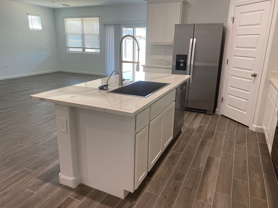 1st image of 2253 W Storia Ave #1