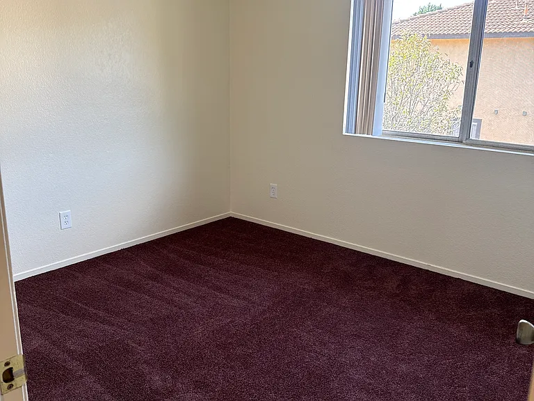 1113 Seabreeze Way #3 — Photo 40