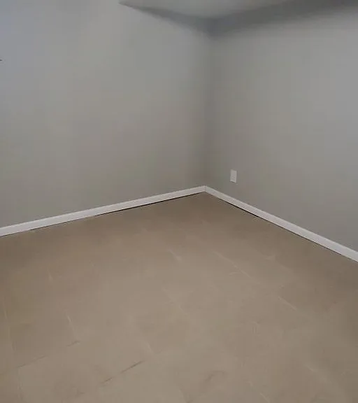 524 Porter St — Photo 6