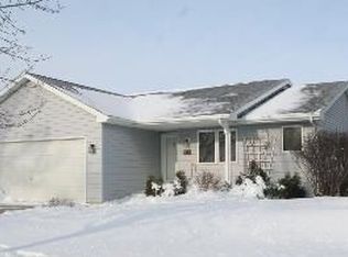 707 Oconto Pl, De Pere, WI 54115