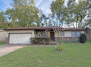 1120 W Morningside St, Springfield, MO 65807